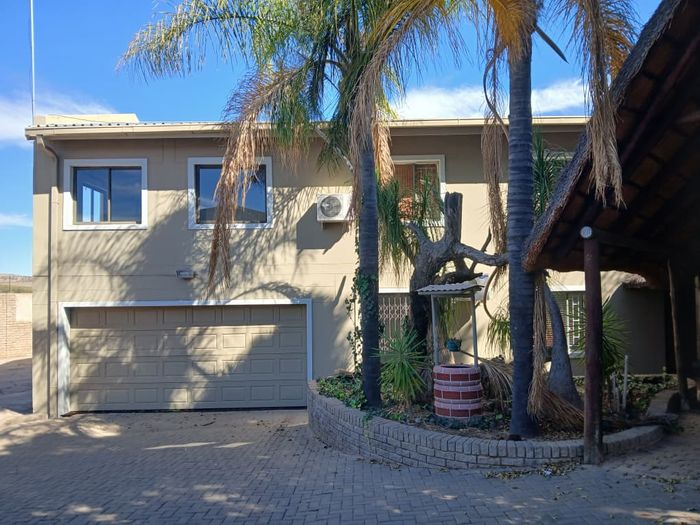 Property #2486781, House For Sale in Pioniers Park Ext 1