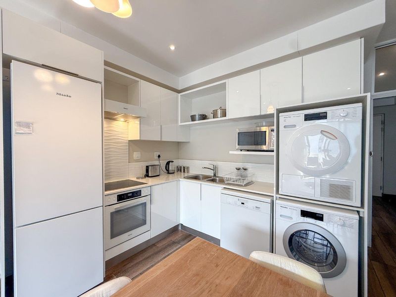 Rare 2-Bedroom Investment Gem | Fully Furnished | The Regency | R2,450,000 excl VAT - Photo 9