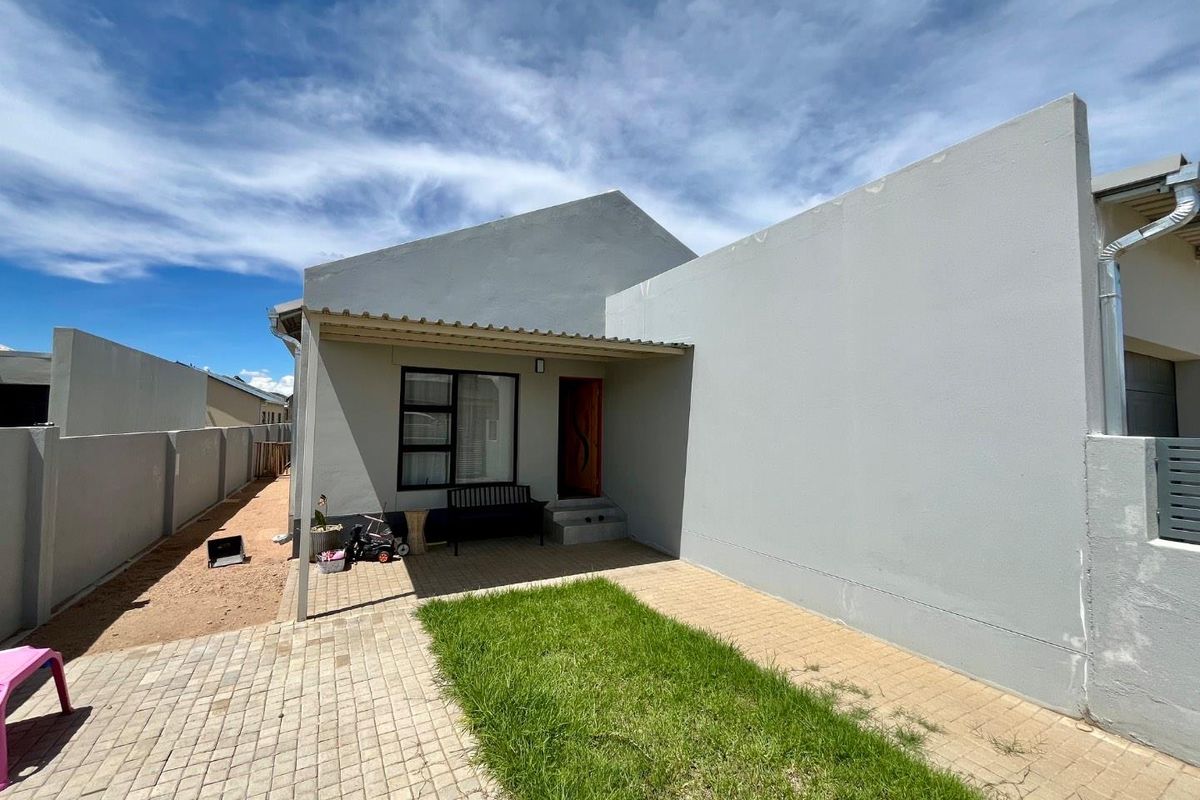 Modern 3 Bedroom House for Sale in Osona Village, Okahandja – N$ 1.32 Million - Photo 4