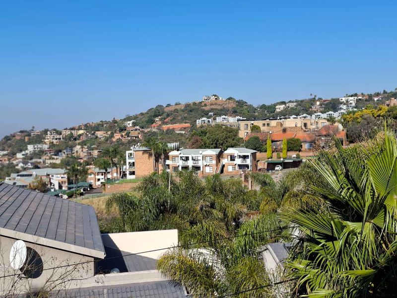 House in Bassonia has lots to offer !! - Photo 1