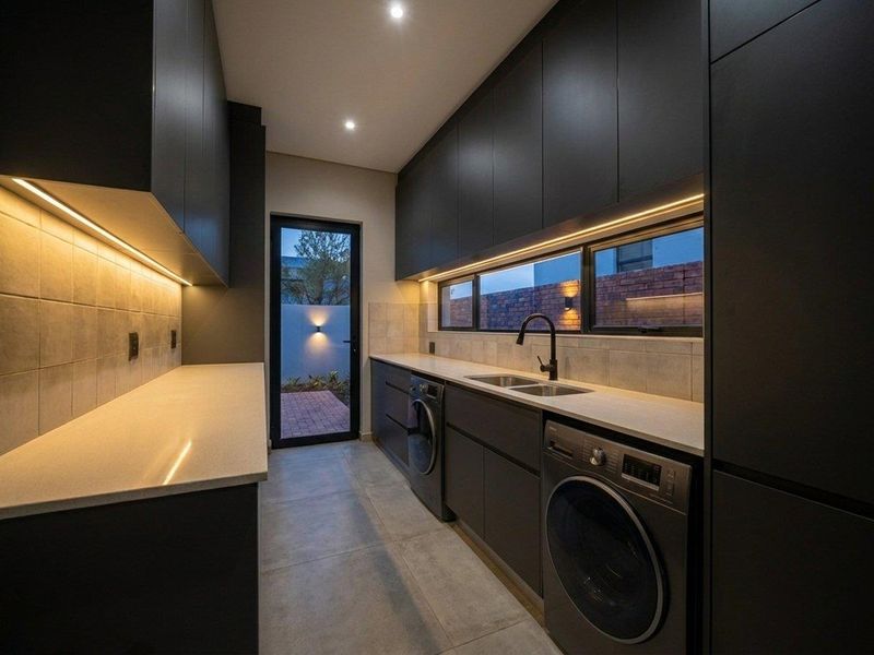 Contemporary Luxury Living in The Terraces - Photo 6