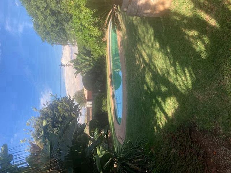 quiet area with a lovely home - Photo 3