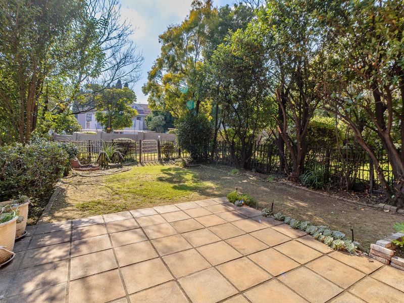 Sunny Garden Townhouse in Secure, Access-Controlled Estate! - Photo 5