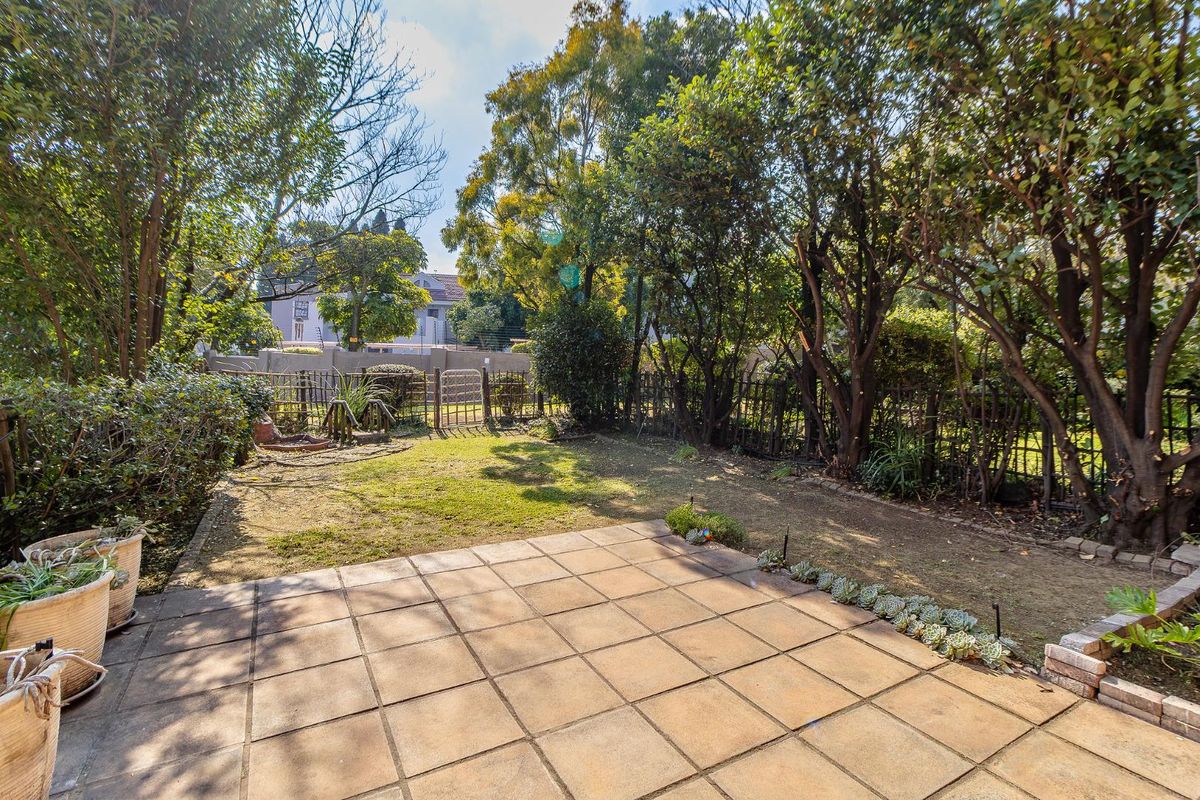 Sunny Garden Townhouse in Secure, Access-Controlled Estate! - Photo 5