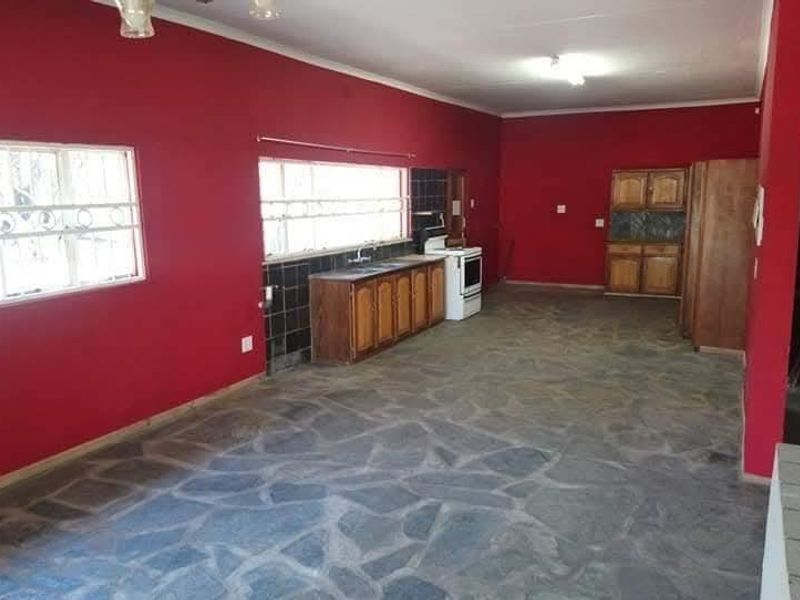 Exceptional Smallholding: Perfect for Family, Farming, & Fun - Photo 7