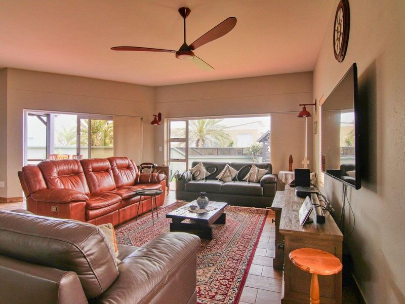 Waterfront, Swakopmund:  Well Located Luxurious Home is for Sale - Photo 7
