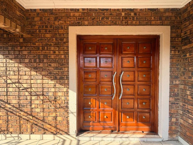 Your Next Chapter Starts Here – Secure Family Living - Photo 3