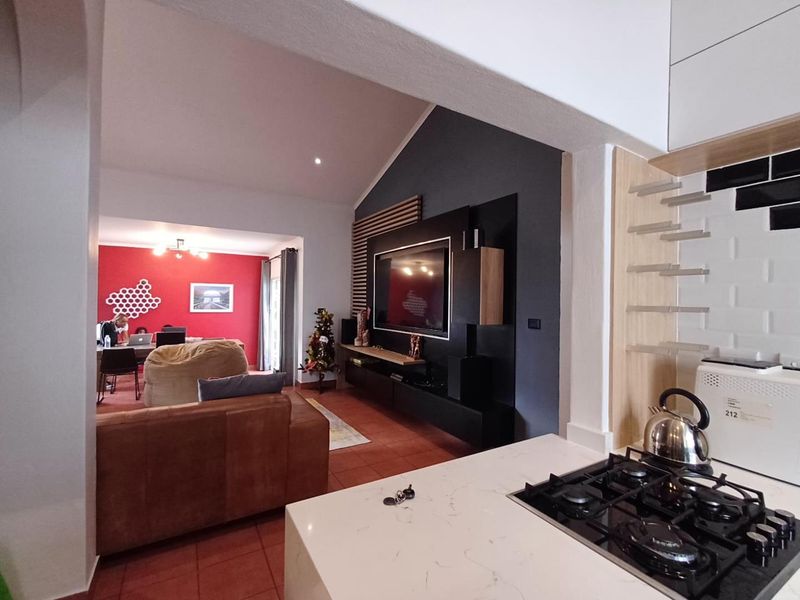Stunning 3 Bedroom home in North Riding - Photo 9