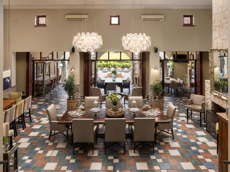 A Private Winelands Sanctuary with Panoramic Simonsberg Views - Photo 10