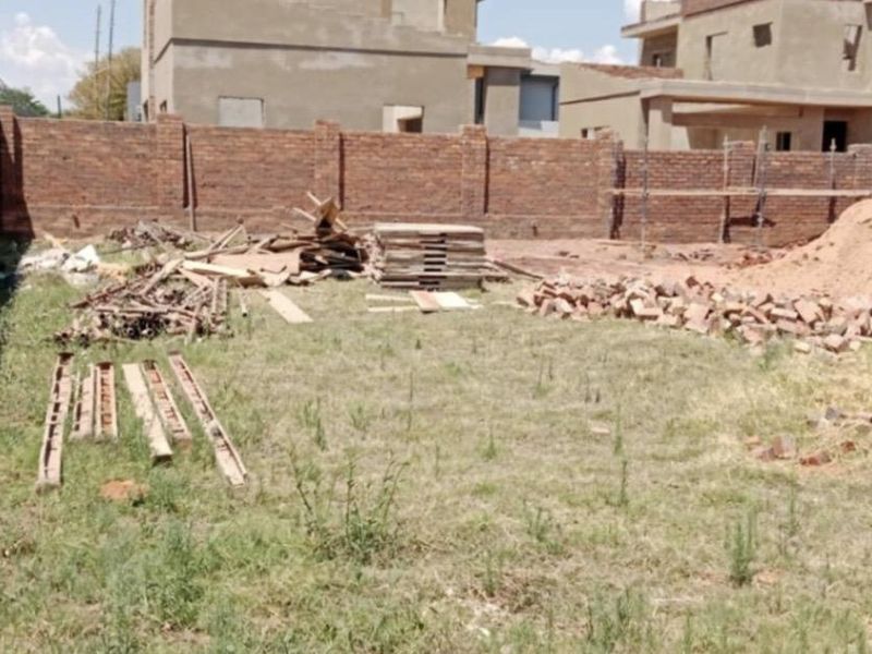 Zambezi Manor: Prime Land for Dream Home or Investment - Photo 3