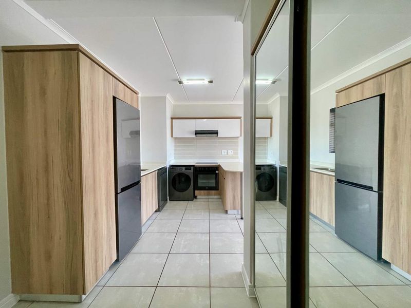 One Bedroom Apartment for Sale - Photo 2