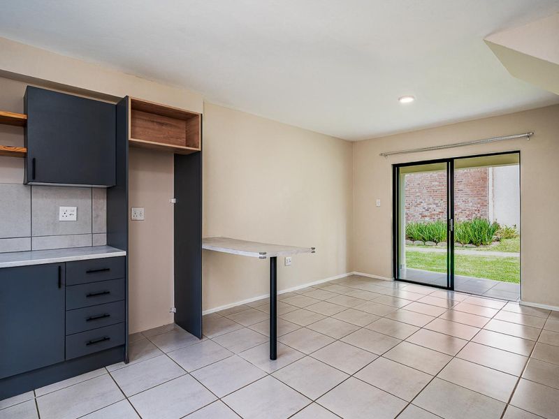 Modern 2-Bedroom Duplex – Kings Gate Estate Price: R1,050,000 | No Transfer Duty - Photo 9