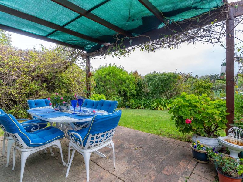 Bouganvillea Cottage - This one deserves to be seen! - Photo 2