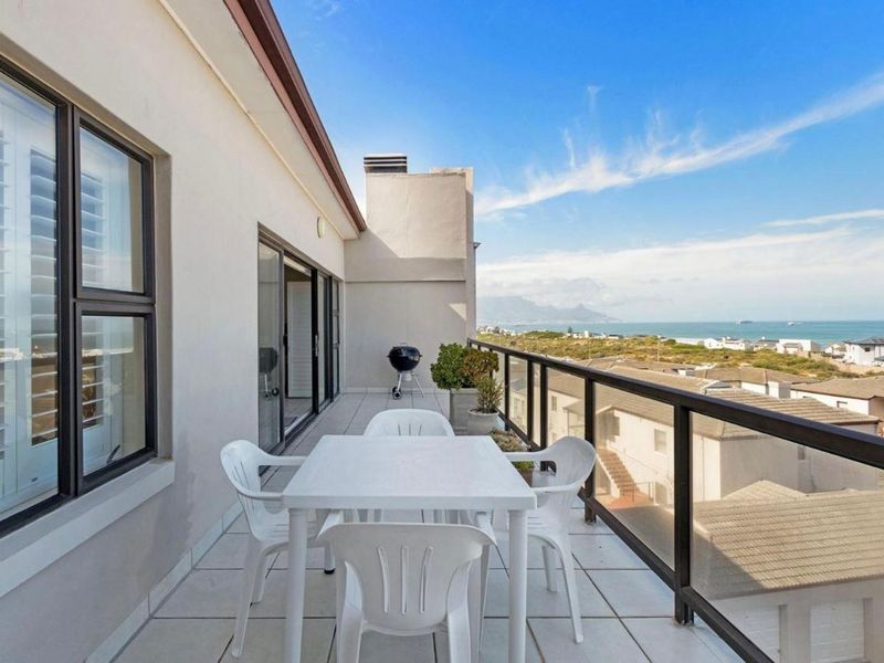 Fully furnished Penthouse with Panoramic Views – Waves Edge, Big Bay - Photo 2