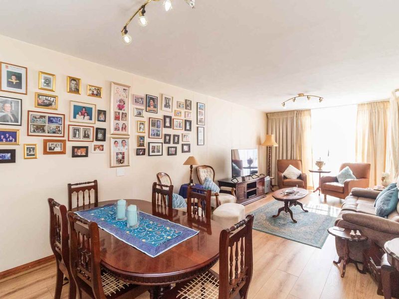 3 BEDROOM GROUND FLOOR FLAT - Photo 8