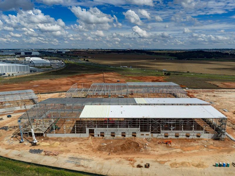 New Logistics Warehouse To Let in Glen Marais | 42,606m2 - Photo 9