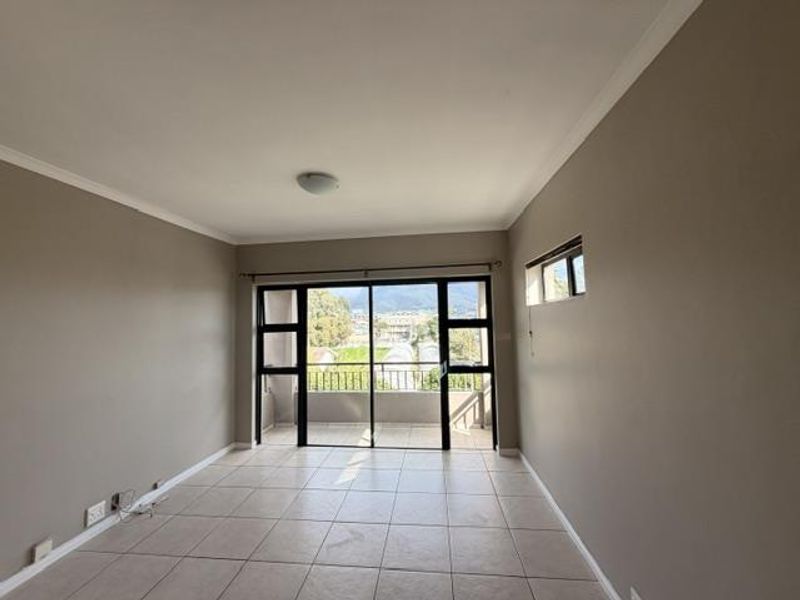 2 Beds unfurnished apartment with parking & balcony, close to Riverlands - Photo 4