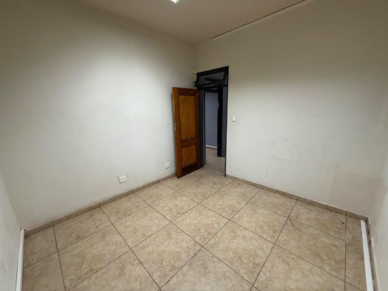 Large-scale Industrial Facility and Warehouse - Now on the Market. - Photo 10