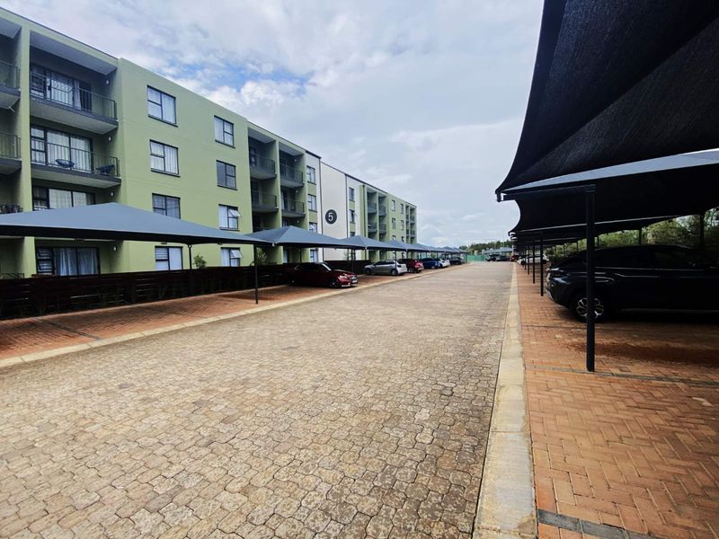 Ground-floor 2 Bedrooms Apartment - Photo 2