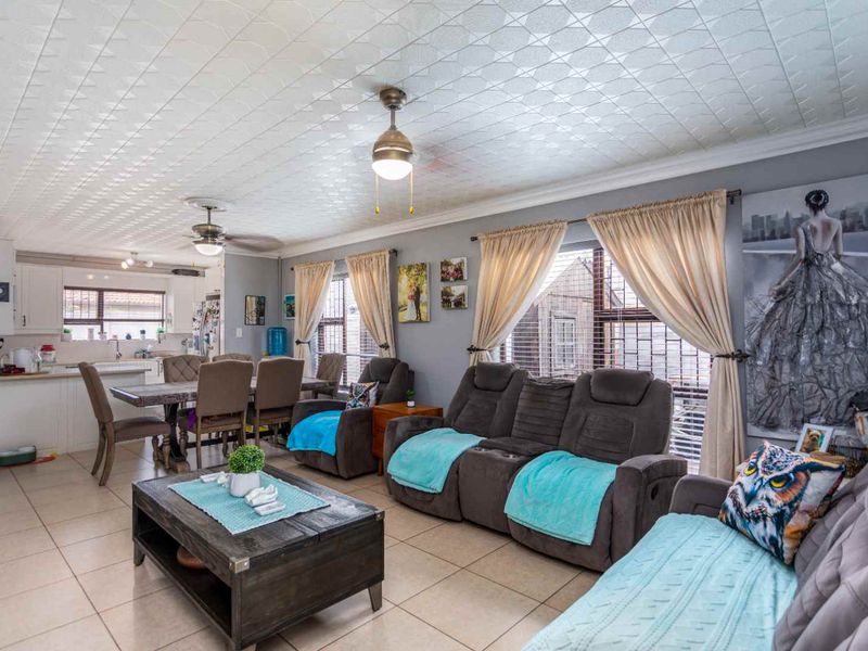 Prime Parklands Property - Photo 7