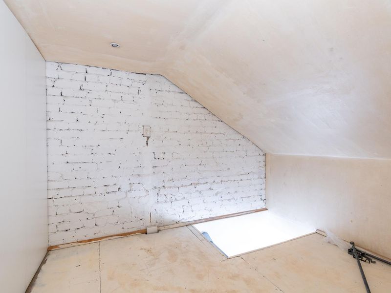 Views, Air BnB, pet friendly and two covered parkings - Photo 10