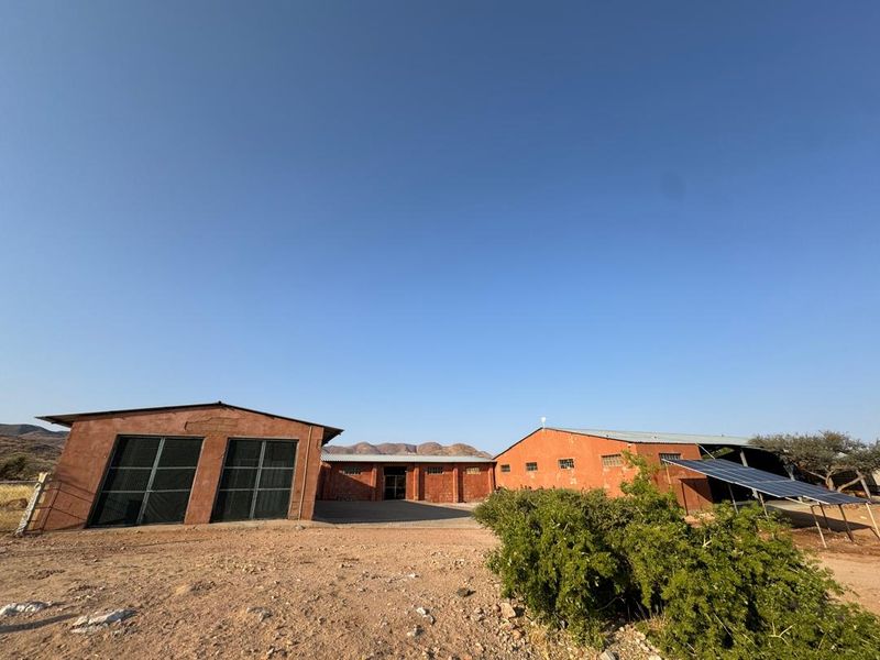 Just 30km from Usakos – perfectly tucked between Swakopmund and Windhoek – lies this little gem of a game farm - Photo 5