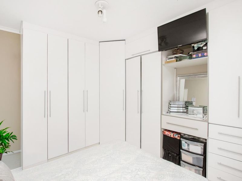 Lovely 3 bedroom 2 bathroom unit for sale in Florida - Photo 7