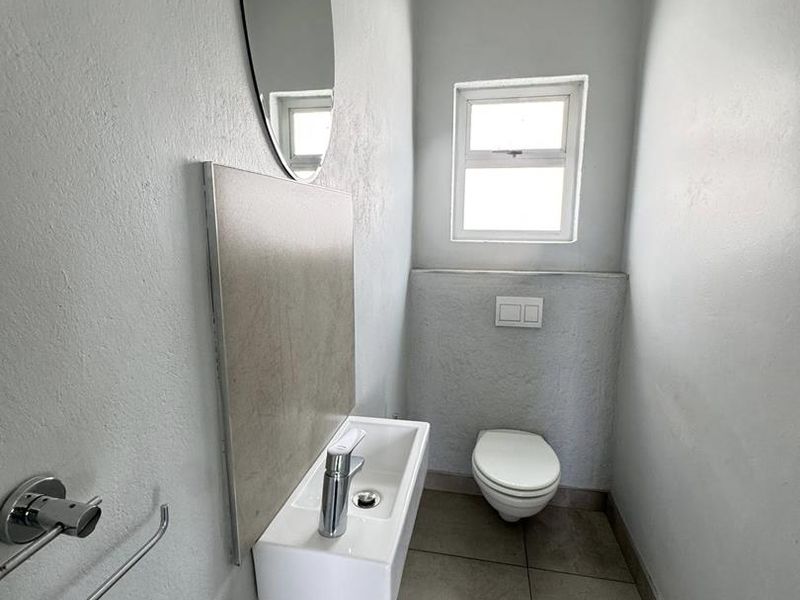 3 Bedroom House For Sale in Elisenheim - Photo 4