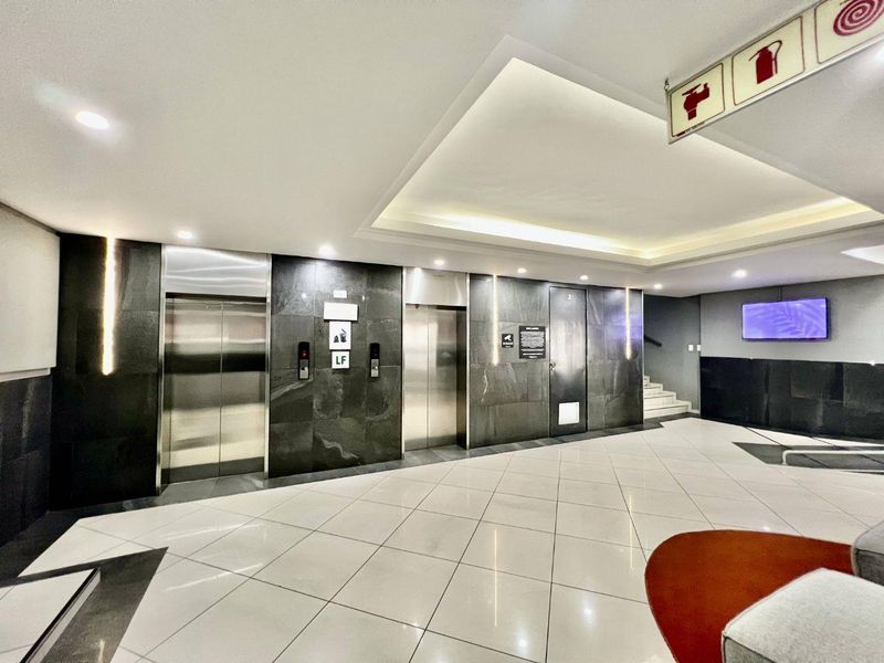 Modern Rosebank Apartment Perfect for Long-Term or Airbnb - Photo 2