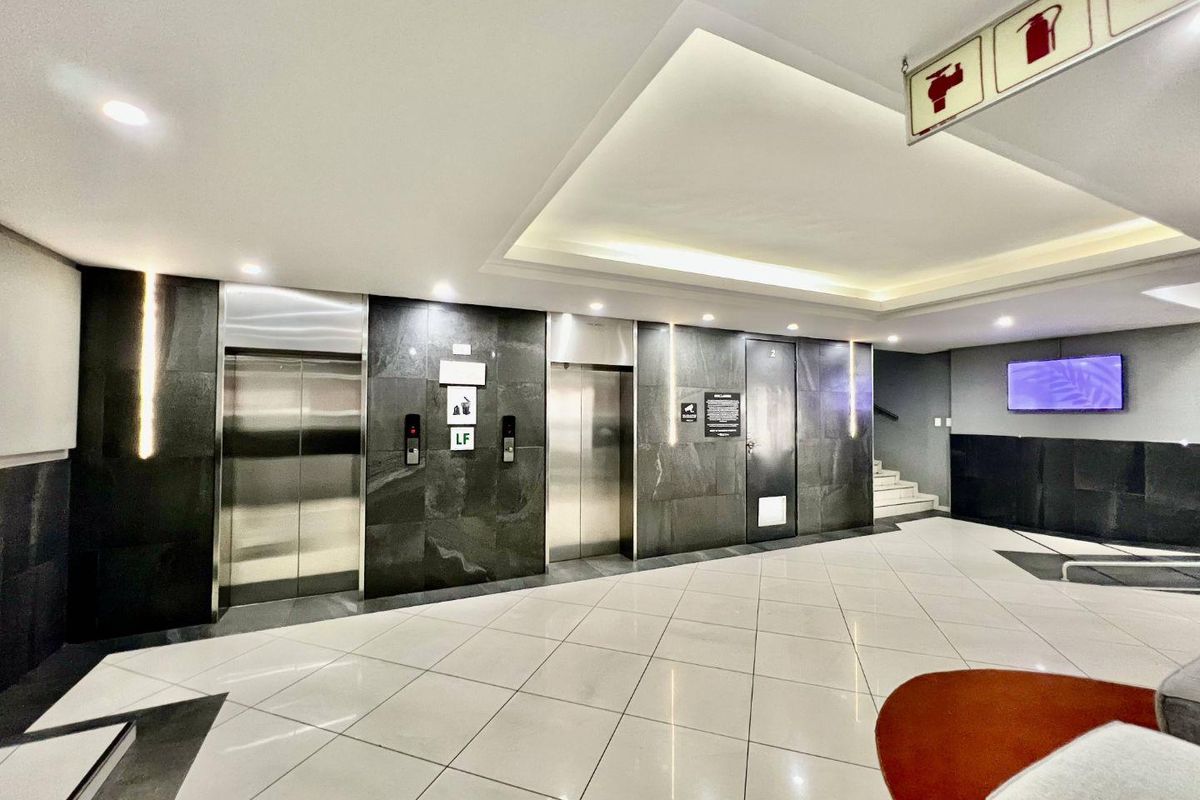 Modern Rosebank Apartment Perfect for Long-Term or Airbnb - Photo 2