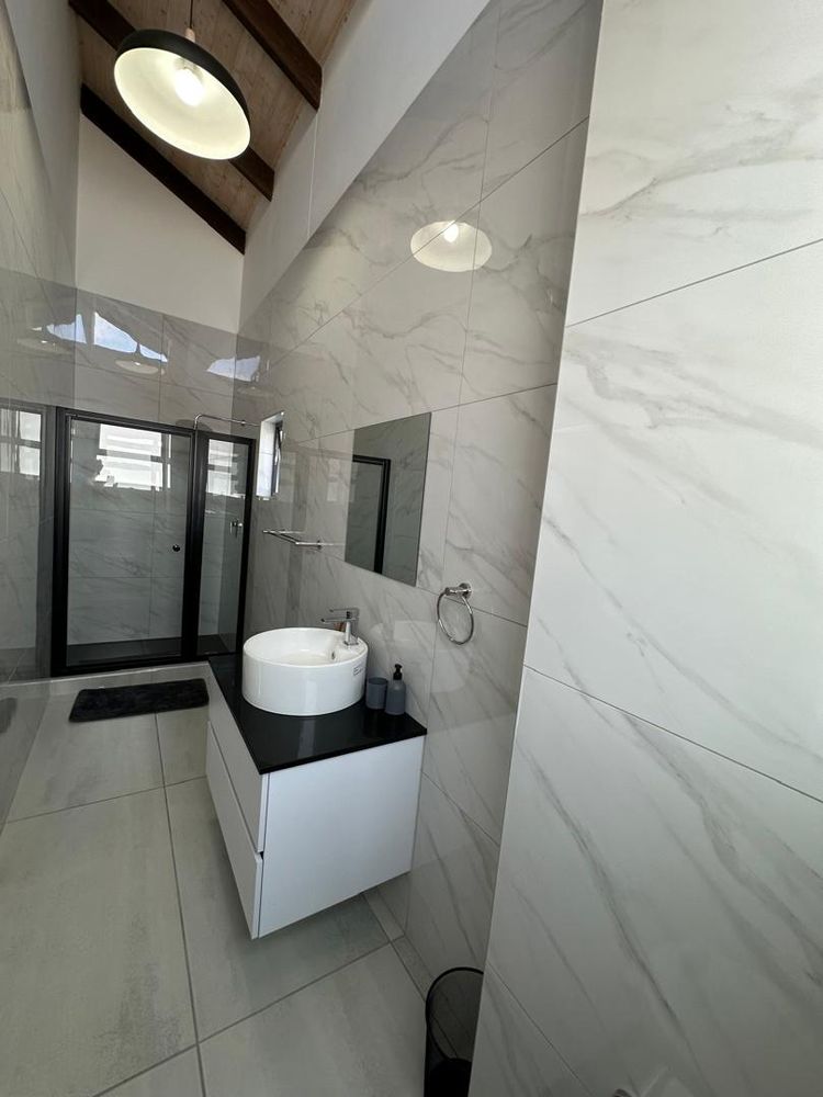 Ensuite bathroom