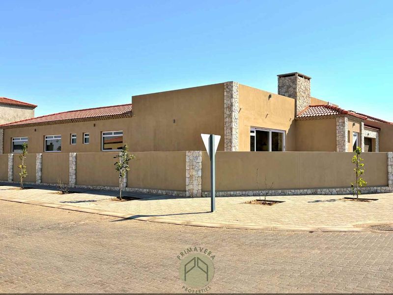 BRAND NEW 3 Bedroom House FOR SALE in Rossmund Golf Estate, Swakopmund - Photo 4