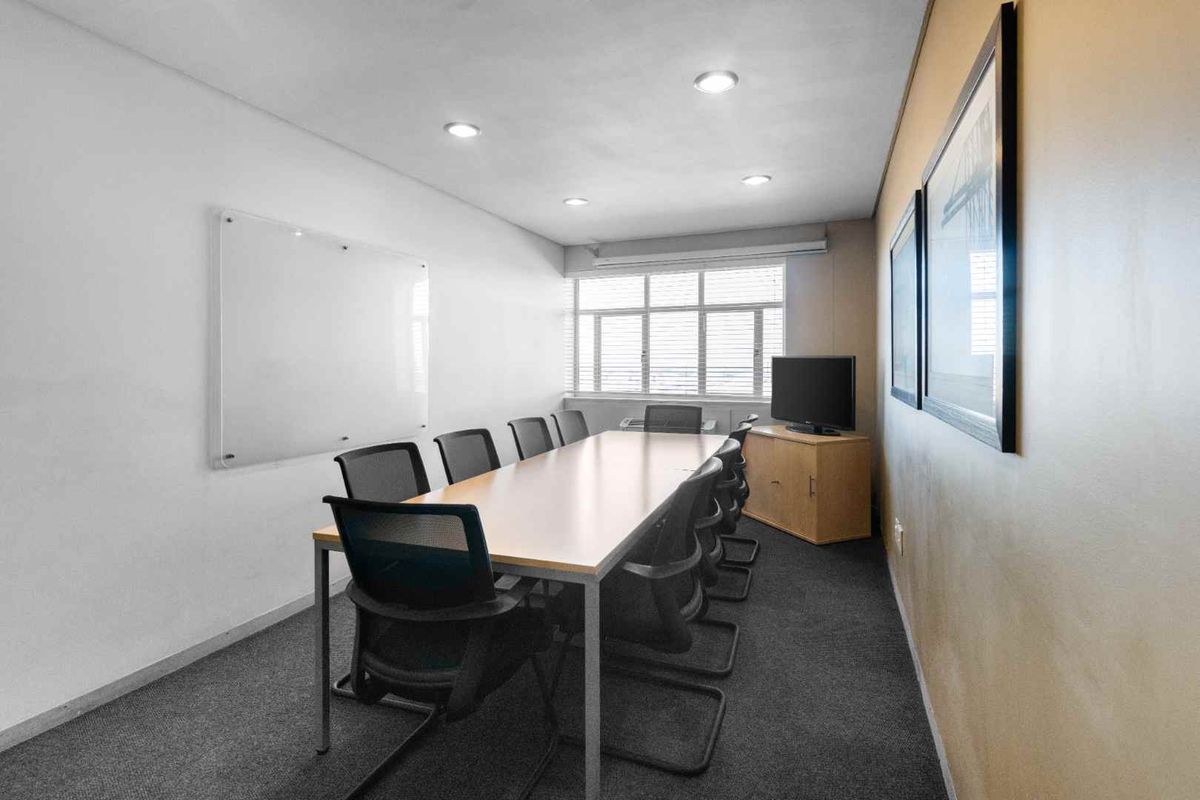 Find office space in Regus Port Elizabeth for 5 persons with everything taken care of - Photo 5