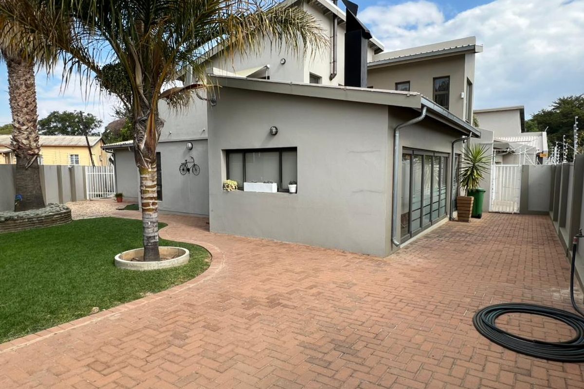 New Release - Photo 5