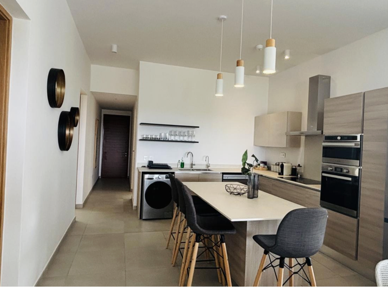 Exceptional Penthouse Living in Pereybere - Photo 3