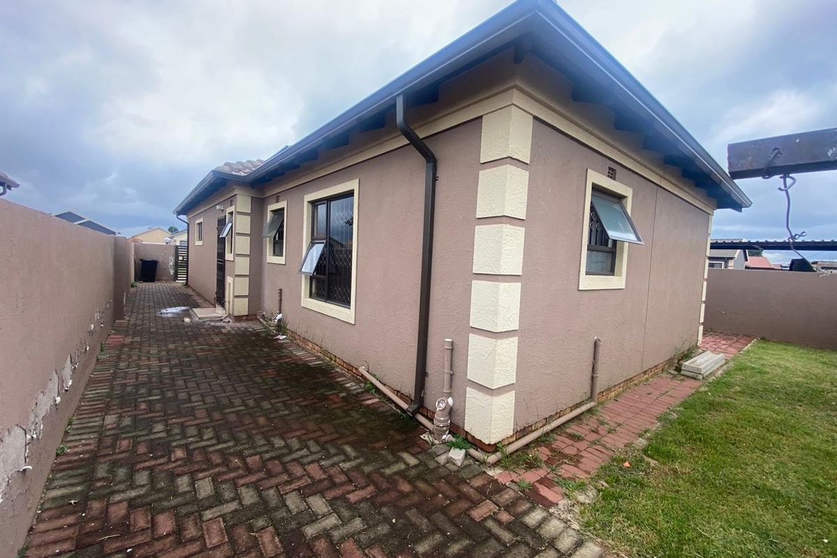 Three bedroom home for rent - Photo 5