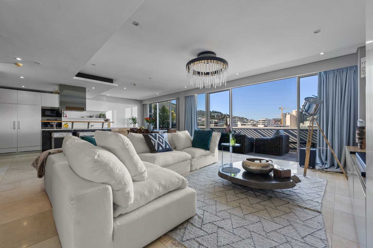 Live Above It All - Photo 3