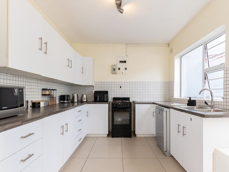 4-Bedroom Maisonette for Sale in the Heart of Sun Valley - Photo 9