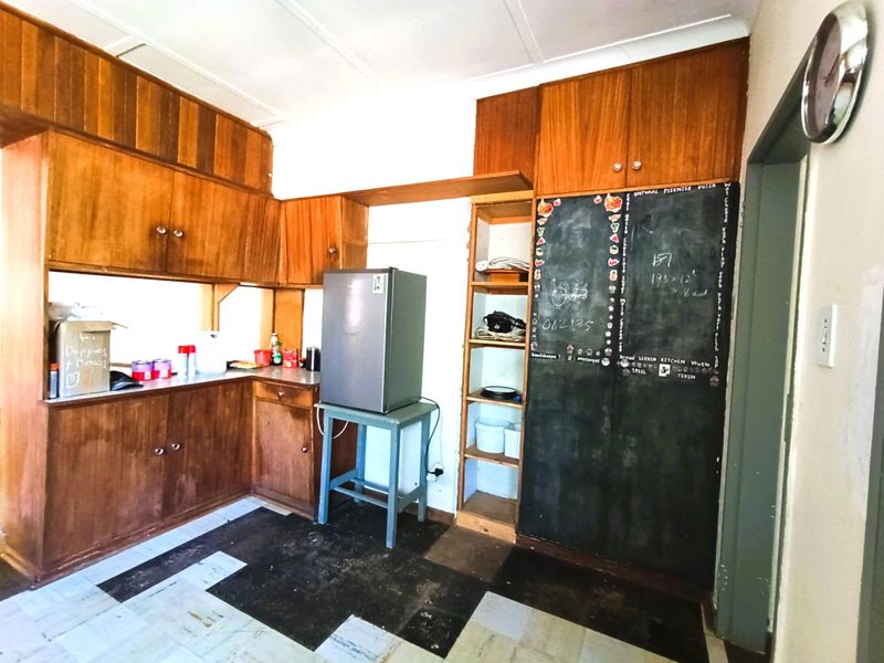 Prime Investment Opportunity – Corner Stand Gem Near UFS - Photo 8
