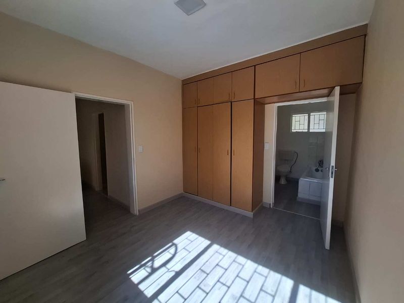 COSY TOWNHOUSE FOR FIRST TIME HOME OWNERS OR INVESTORS - Photo 7