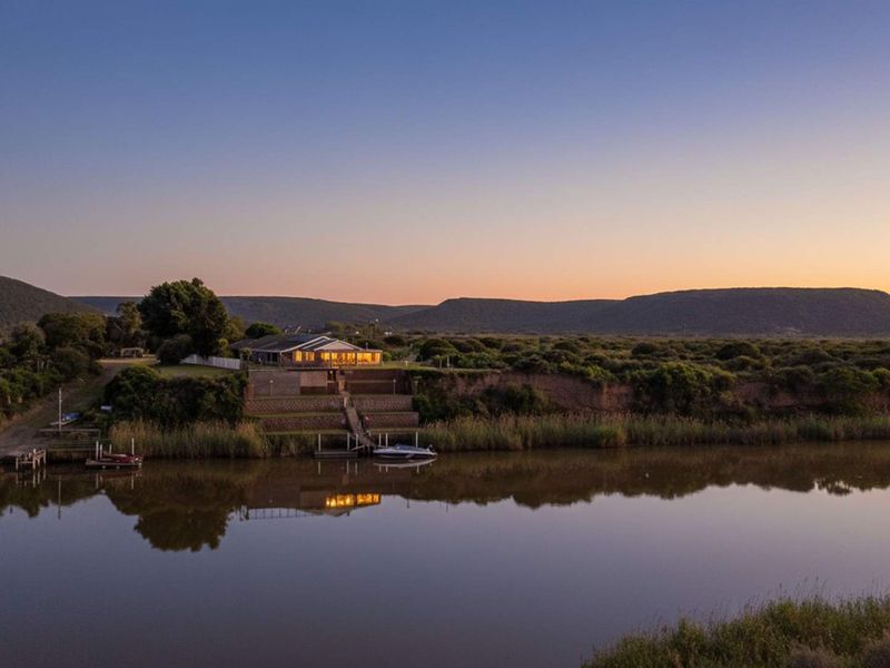 Prime Riverfront Home for Sale on the Sunday’s River - Photo 5