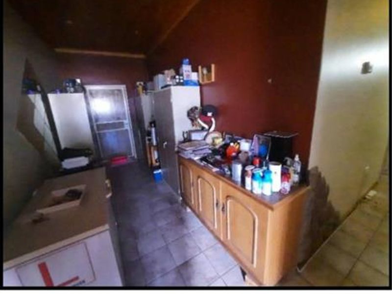 This exceptional property offers a unique blend of residential comfort, business potential, prime location close to town - Photo 8