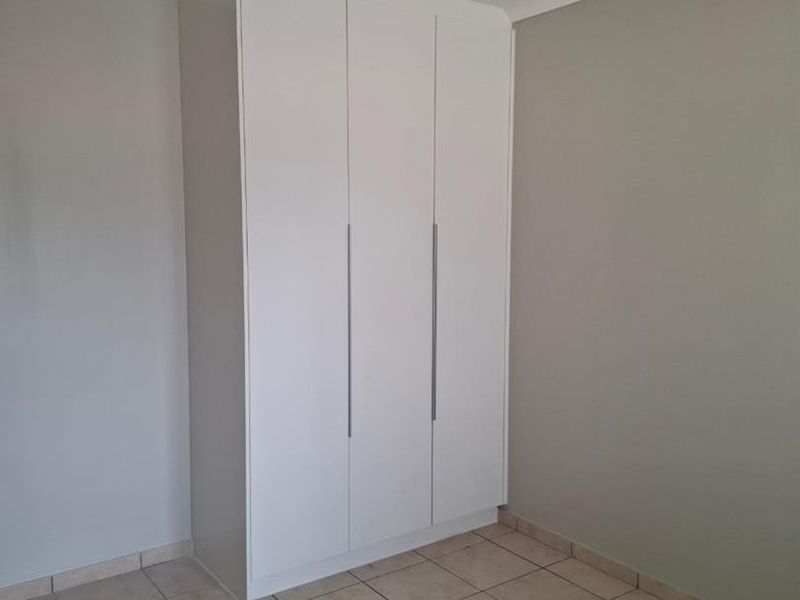 Modern 2-Bedroom Corner Unit for Sale — Pionierspark Ext 1 - Photo 5
