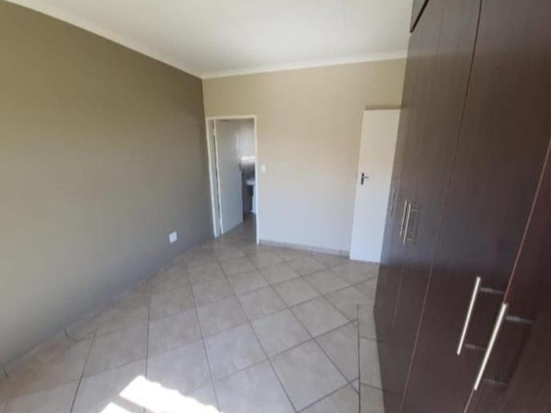 2Bed, 2Bath Townhouse in Riversdale, Meyerton. - Photo 9