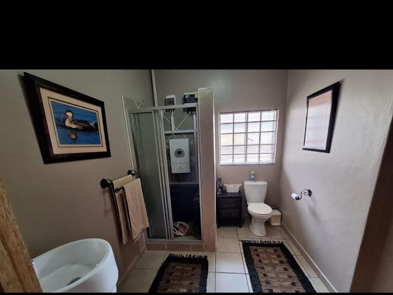 7 Bedroom House for Sale! - Photo 10