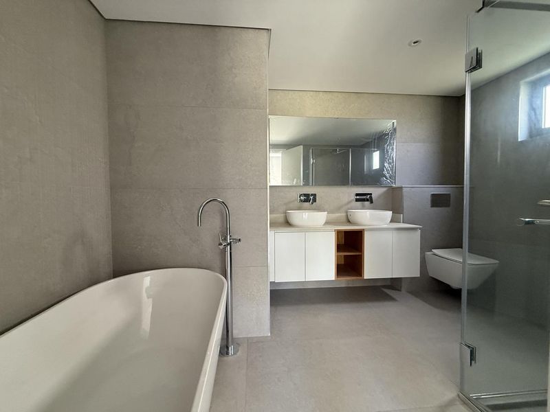 Coastal Comfort with Resort-Style Facilities - Photo 8