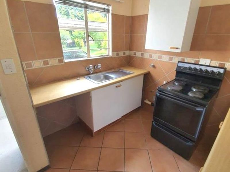 2 Bedroom ground floor unit for sale - Photo 5