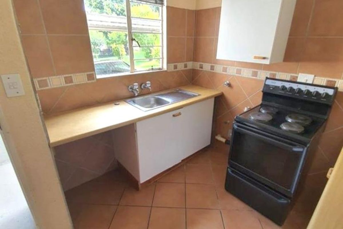 2 Bedroom ground floor unit for sale - Photo 5