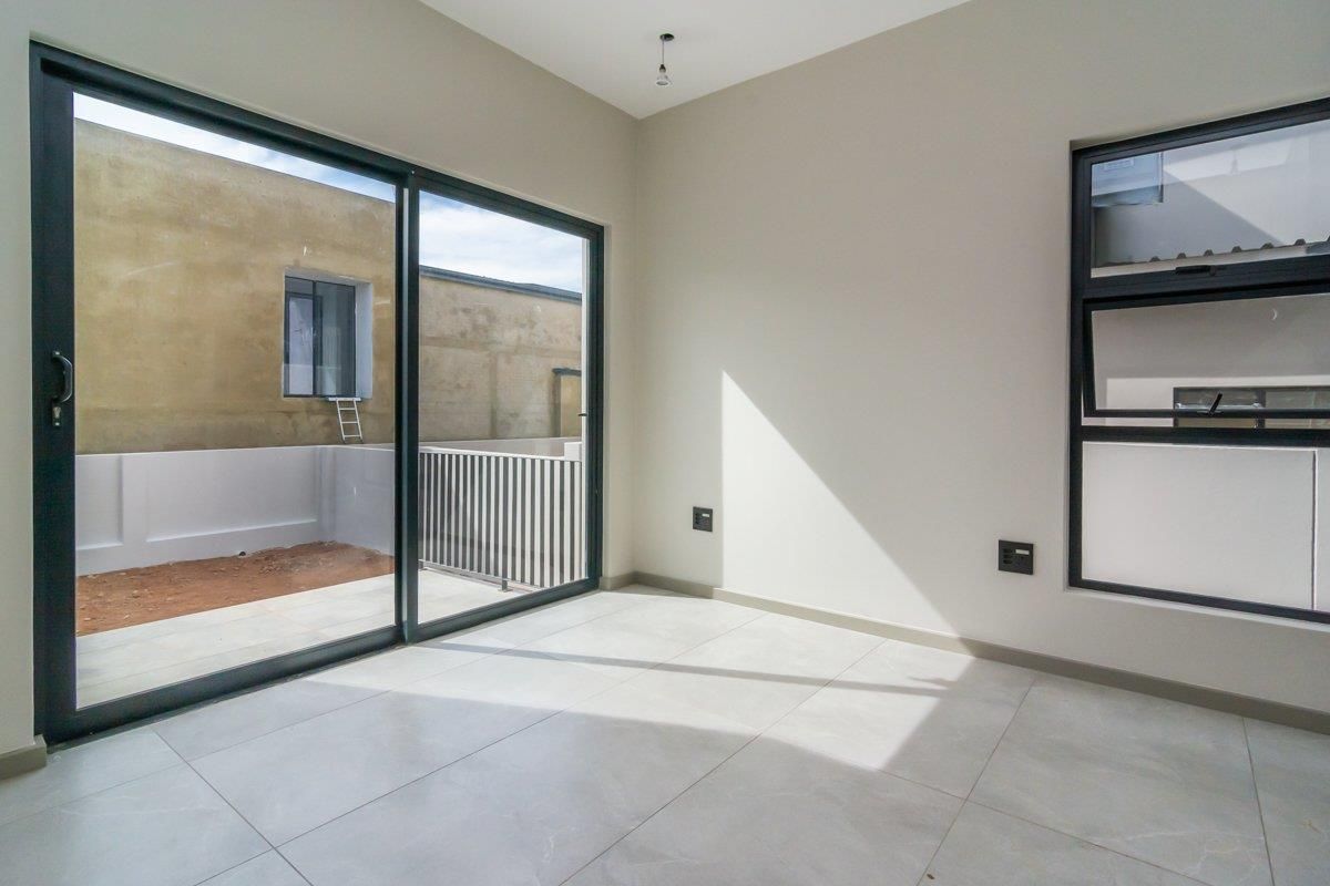 Ideal Family Home In Sought After Estate - Photo 4