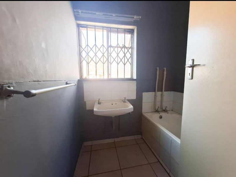 Peaceful home perfect for a start-up family - Photo 7